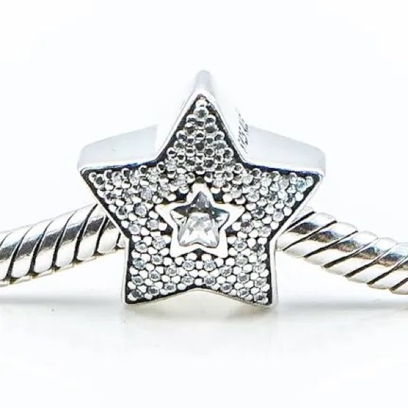 Pandora wishing star charm ⭐️ - Picture 1 of 2